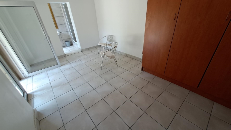 5 Bedroom Property for Sale in Brandwag Free State